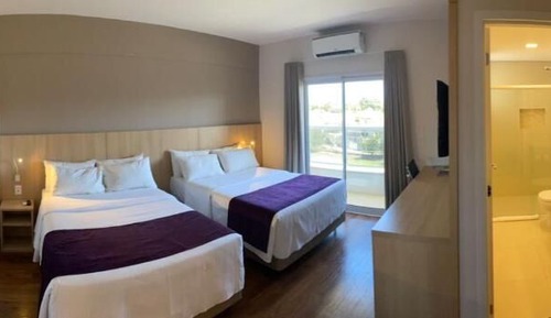 Standard Quadruple Room, 2 Queen Beds