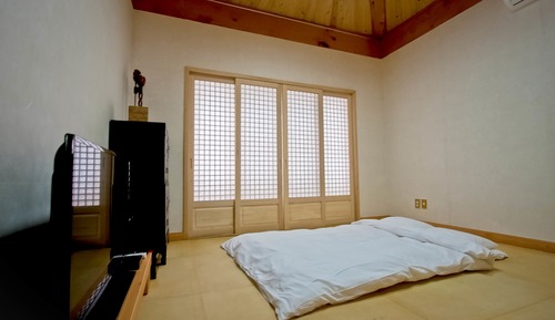 Standard Room (Ondol, Free Nature Park)