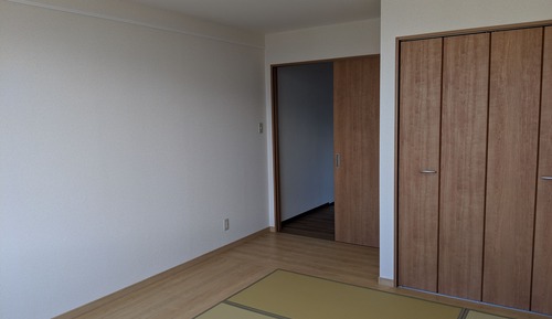 Japanese-Style Twin Room