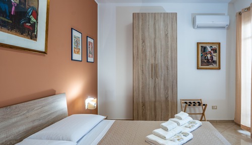 Basic Triple Room