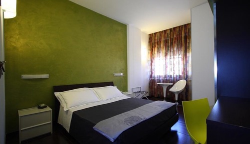 Double Room (303)