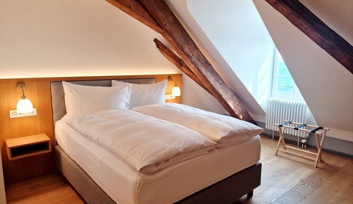 Standard Queen Size