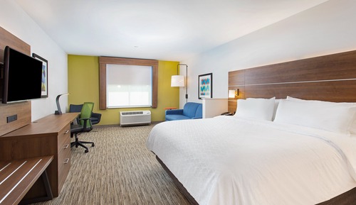 Suite, Multiple Beds, Accessible (Communications)