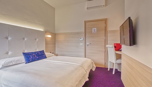 Comfort Double Room, Balcony, Hill View