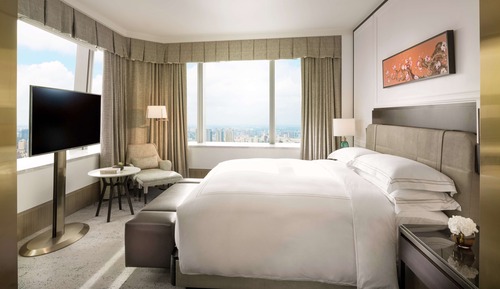 King Accessible Room