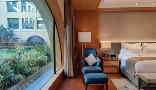 Executive Single Room, 1 King Bed, Courtyard View