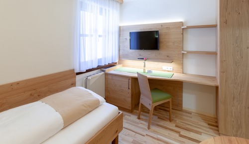 Comfort Single Room, Courtyard View