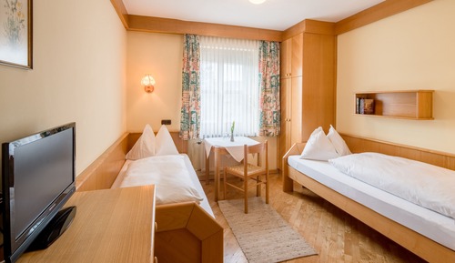 Classic Twin Room, Courtyard View