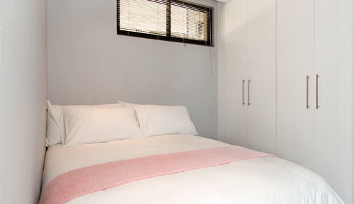 Luxury Apartment (2)
