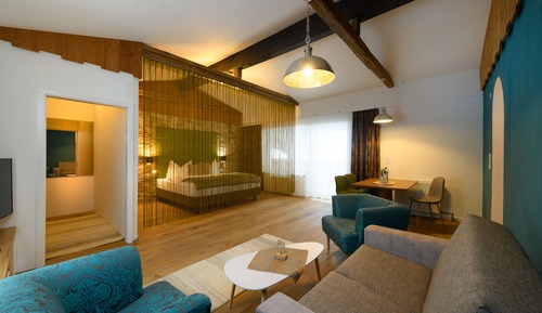 Suite, 1 Bedroom, Non Smoking, Garden View