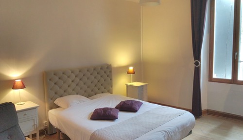 Classic Double Room, Ensuite, Courtyard View (Viollet le Duc)