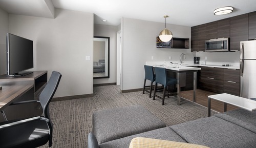 Suite, 1 Bedroom (Mobility/Hearing Accessible, Tub)