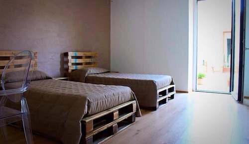 Triple Room, Multiple Beds