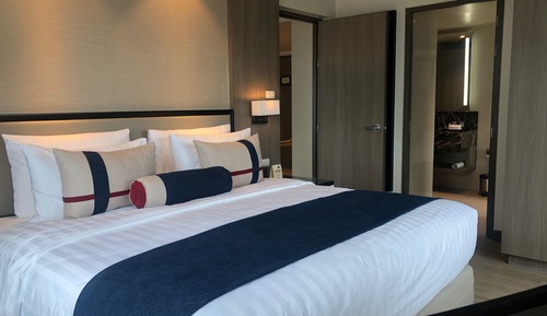 One Bedroom Premier Apartment