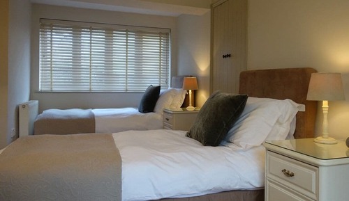 Classic Suite, Ensuite, Garden View