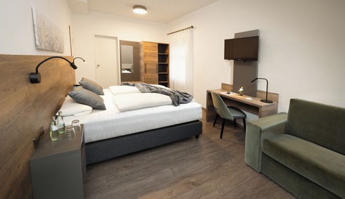 Triple Room, 1 Queen Bed with Sofa bed, Non Smoking