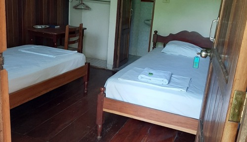 Standard Twin Room, Private Bathroom