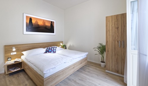 Junior Apartment, 1 Queen Bed, Non Smoking, Balcony