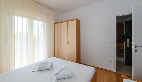 Apartment, 1 Bedroom, Terrace, Pool View (A2)