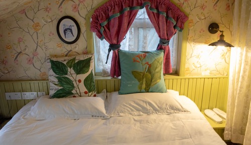 Design Double Room A