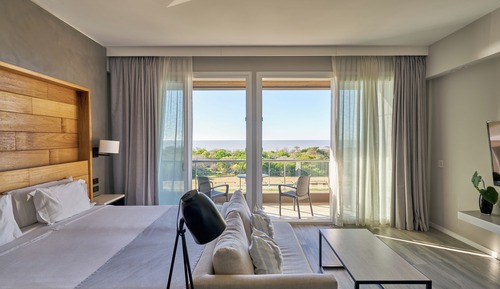Luxury Studio, Hot Tub, Ocean View (Almarena)