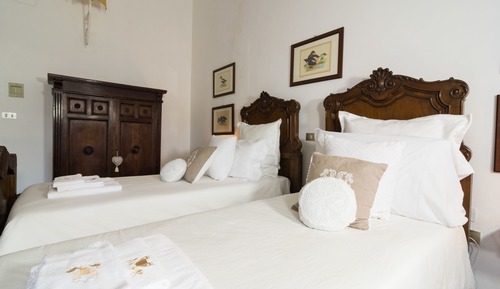 Suite (3)