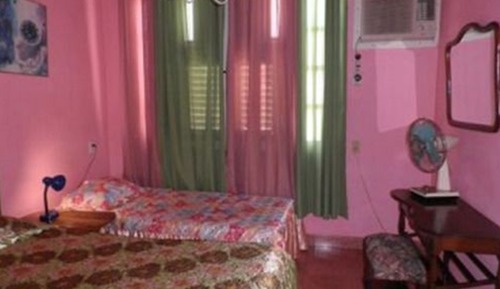 Triple Room, Multiple Beds