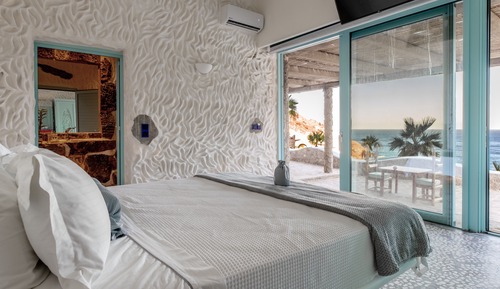 Junior Sea View with Pond Suite