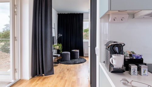 Suite, Balcony