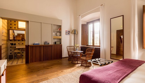 Superior Room, 1 Queen Bed, Hill View