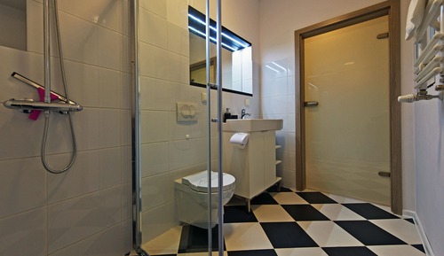 Studio (A38)