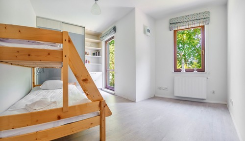Apartment (B1)