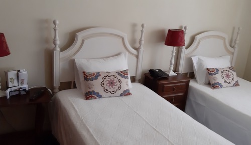 Twin Room, 2 Twin Beds, City View