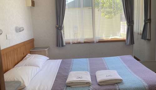 Orient Cabin