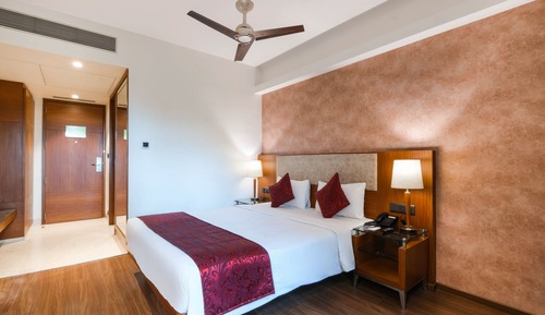 Deluxe Room, Non Smoking, City View