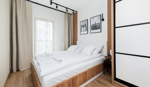 Apartament (177 J)