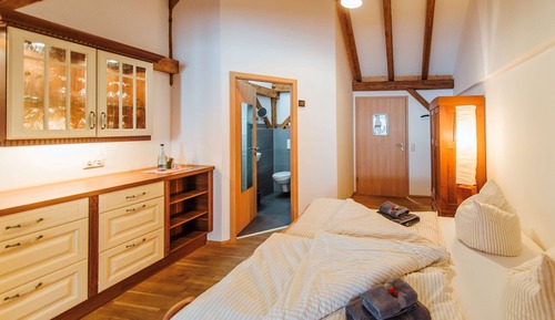 Basic Double Room, 1 King Bed, Patio