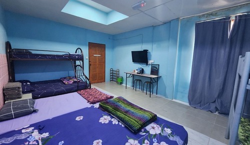 Room No 11 Aurora