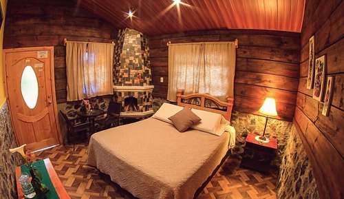 Junior Cabin, Mountain View