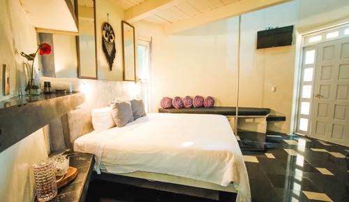 LUXURY DOME