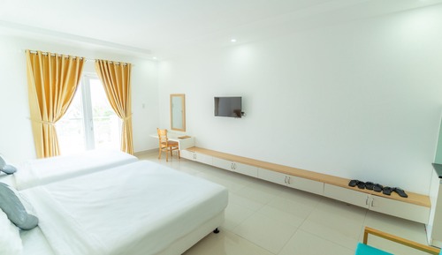 Deluxe Triple Room, Partial Sea View