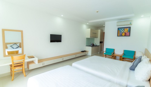Deluxe Room, Multiple Beds, Beach View