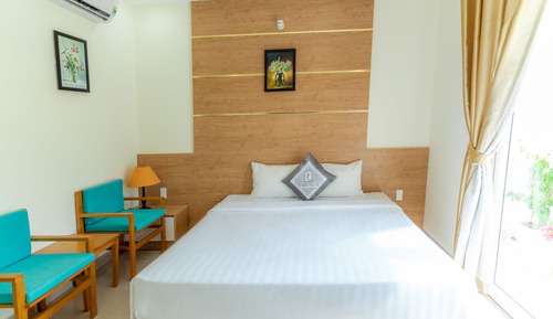 Deluxe Room, 1 Queen Bed, Beach View