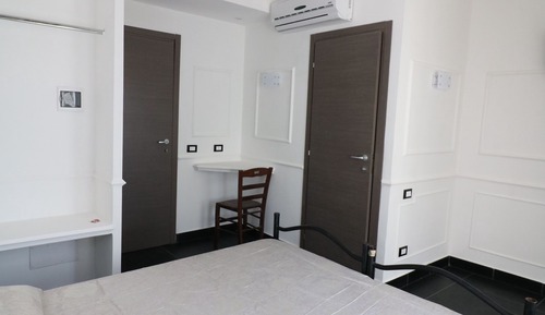 Shared Dormitory, 1 Twin Bed (Male)