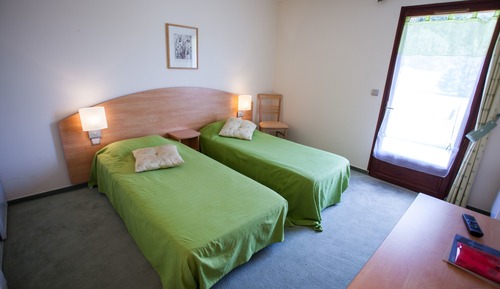 Twin Room, Non Smoking (Parking side)