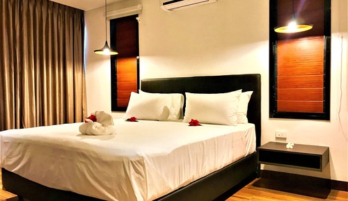 Seaview Villas