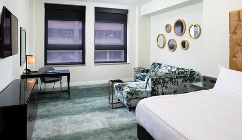 Superior Suite, 1 King Bed, City View (Gorgeous Green King Junior Suite)