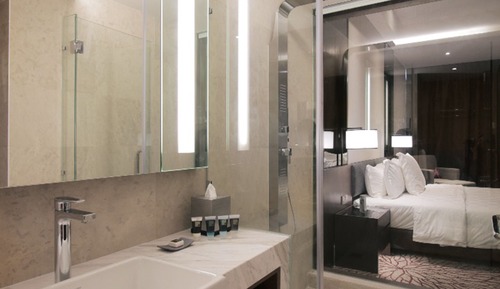 Club Room, 1 King Bed (Deluxe)