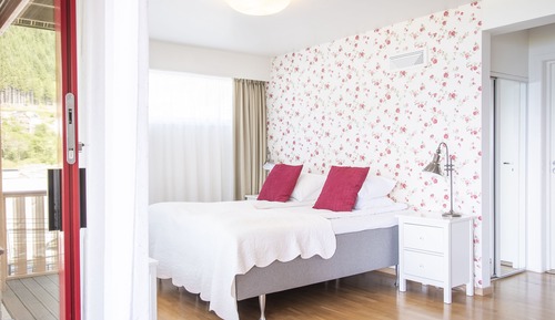 Suite, Sea View