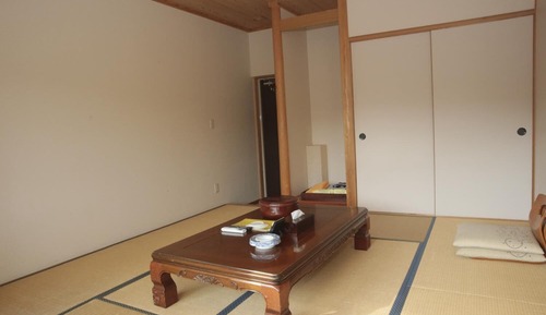 Japanese Standard Room 6~8 Tatami Space